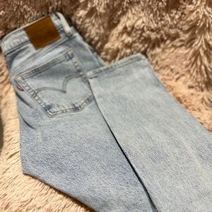 Levi’s jeans | Wedgie | 28